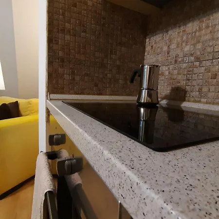 Apartment 8.2 *